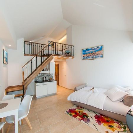Bazzar Apartments Trogir Eksteriør billede
