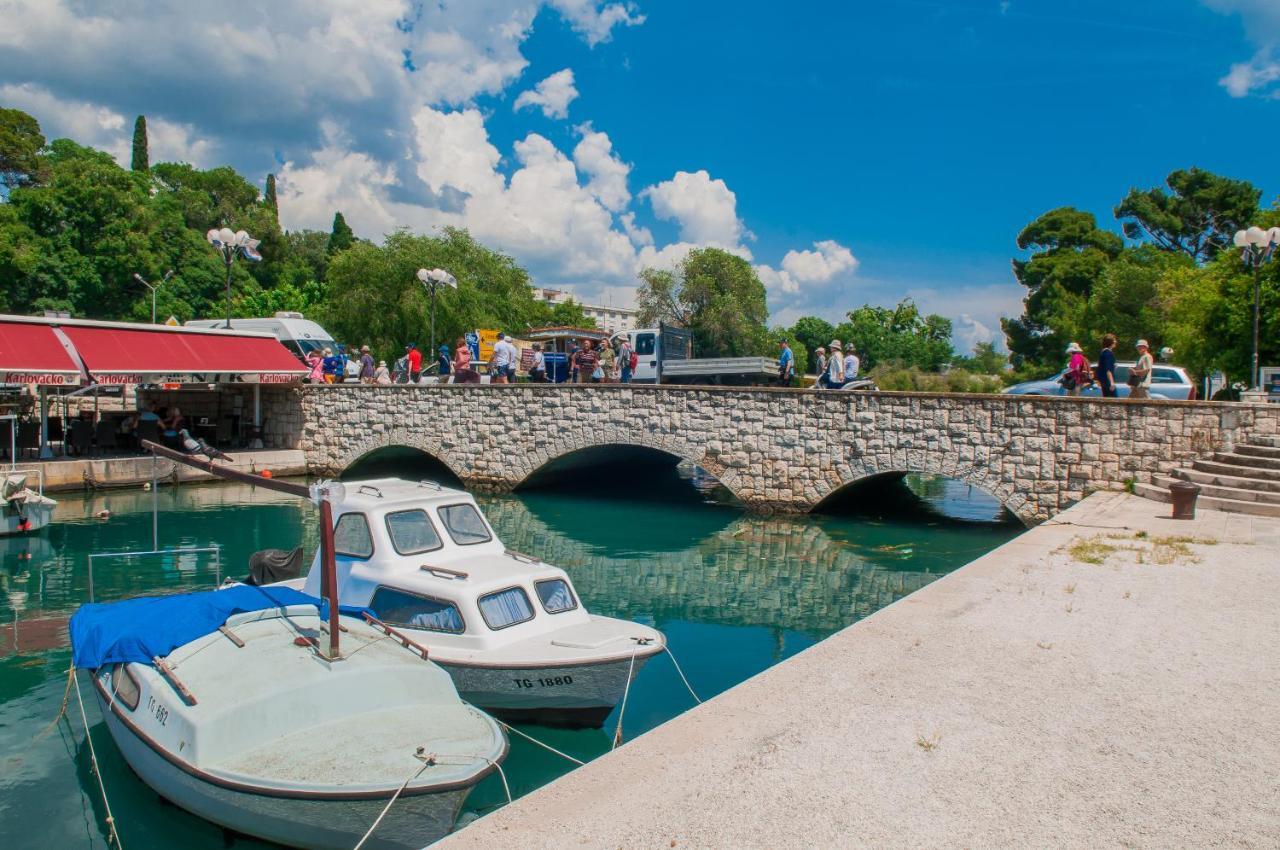 Bazzar Apartments Trogir Eksteriør billede